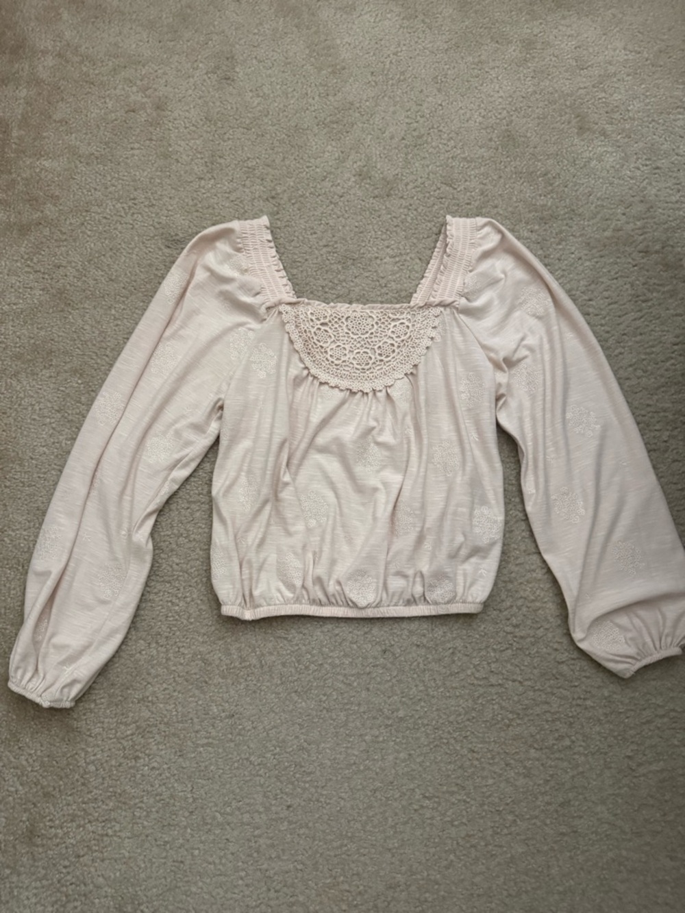 Francesca’s White Top with Floral Detailing